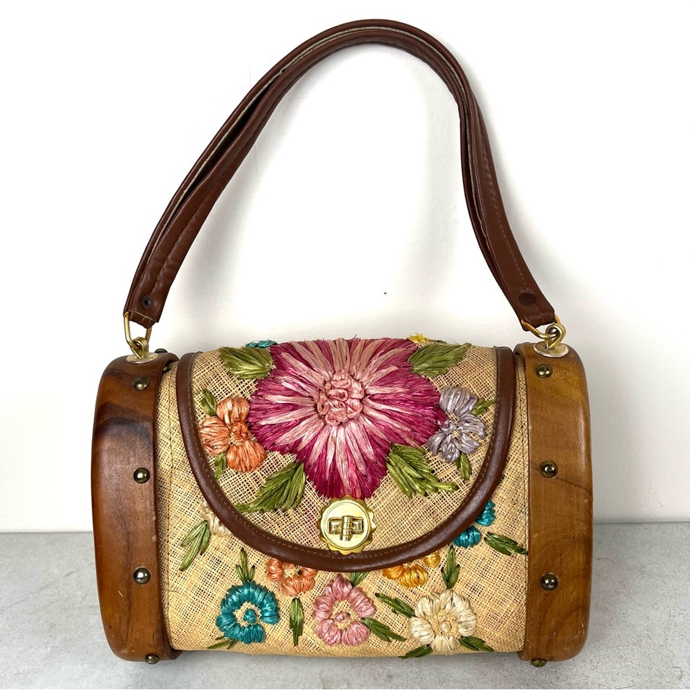 Vintage 60s Raffia Straw and Wood Floral Handbag - Picture 13 of 13